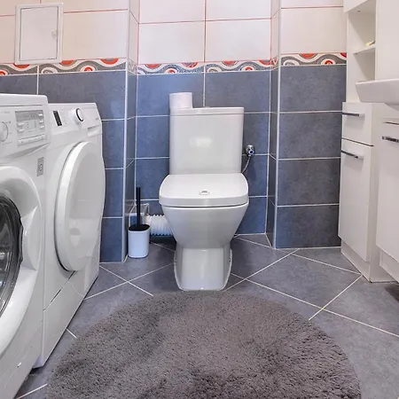 Elevated Living شقة