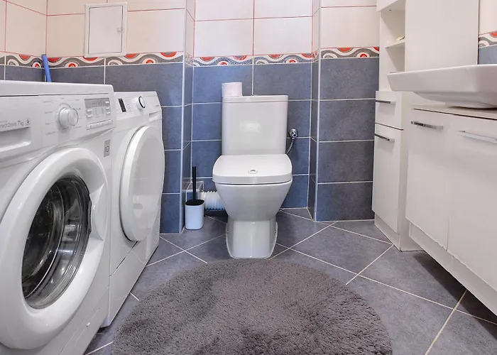 Elevated Living דירה